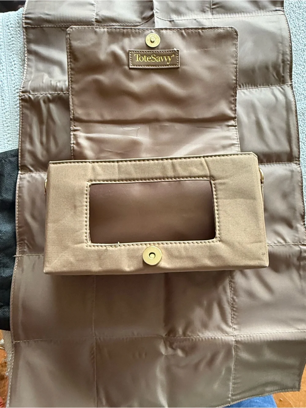 NWOT - Tote Savvy Diaper Bag with changing mat